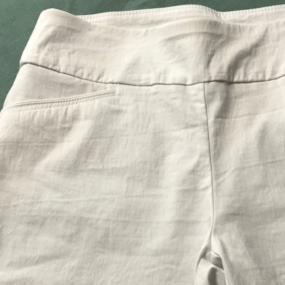 Attyre~~Cute Bermudas. 💜💛 - Picture 3 of 7